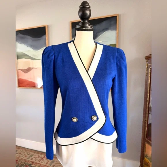 Leslie Fay Blue and White Knit Jacket - Picture 4 of 8